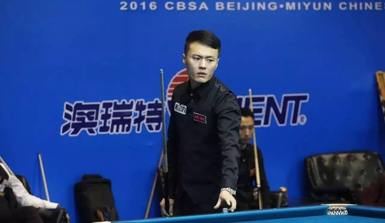 本次赛事举 本次赛事举